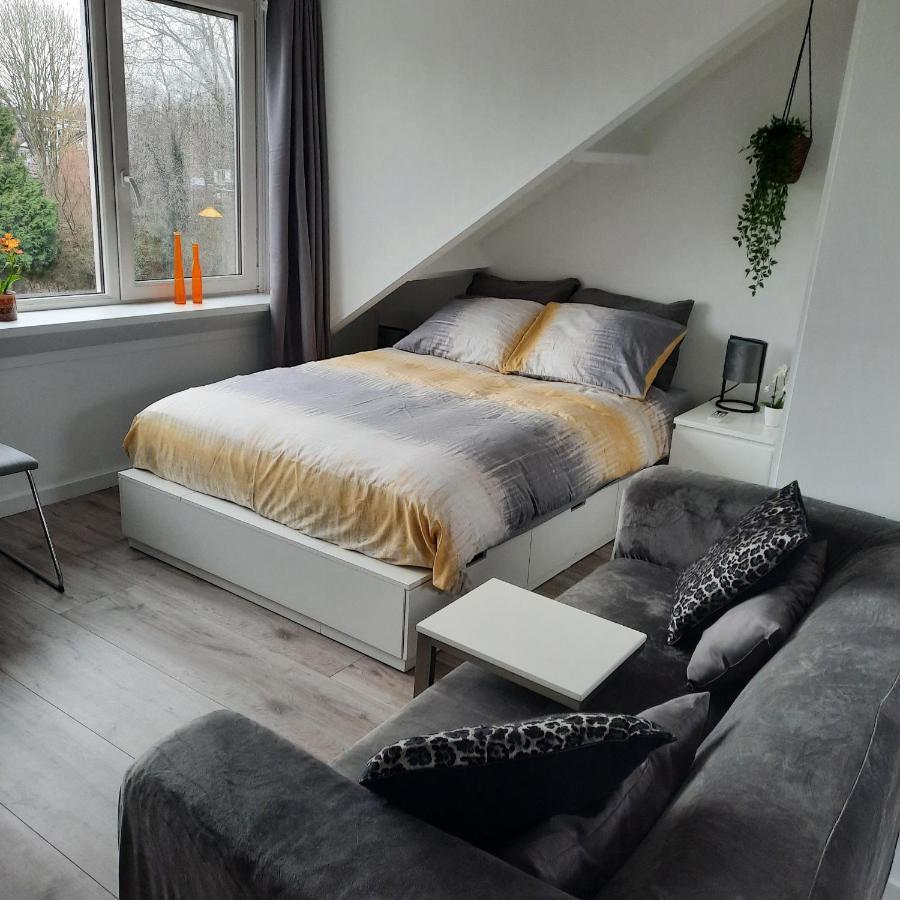 Hotel Studio 76 Groningen Met Gratis Leenfietsen Exterior foto